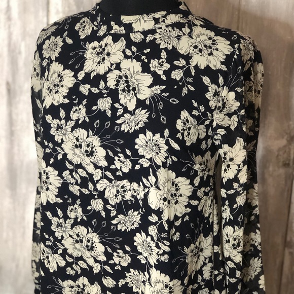 ASTR floral dress - Picture 2 of 6